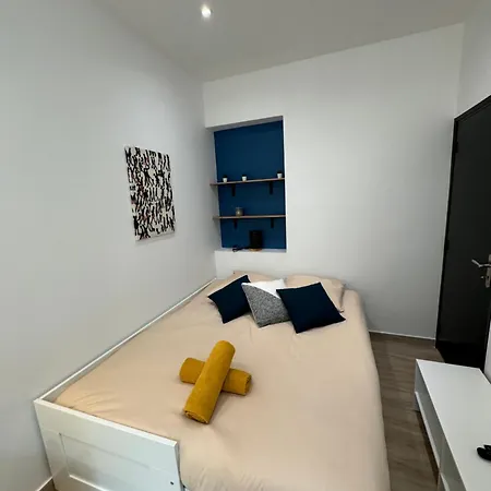 Daire Beau 3 Pieces Proche Du Port De Nice